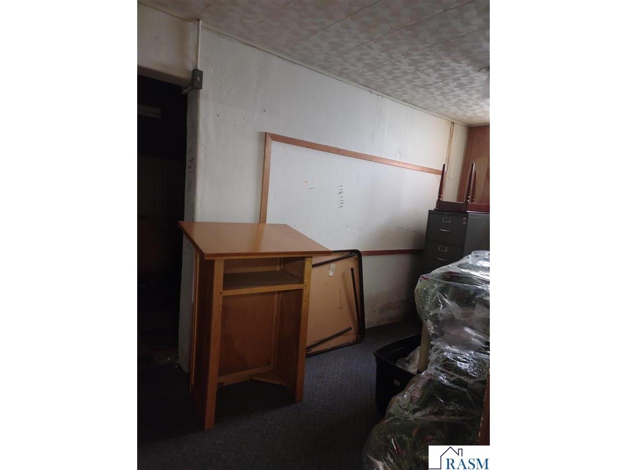 302 W main Street Ceylon MN 56121 267040591 image34