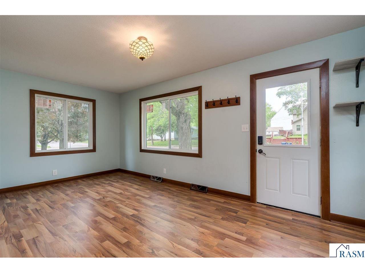 303 Broadway Street Hanska MN 56041 7040392 image4
