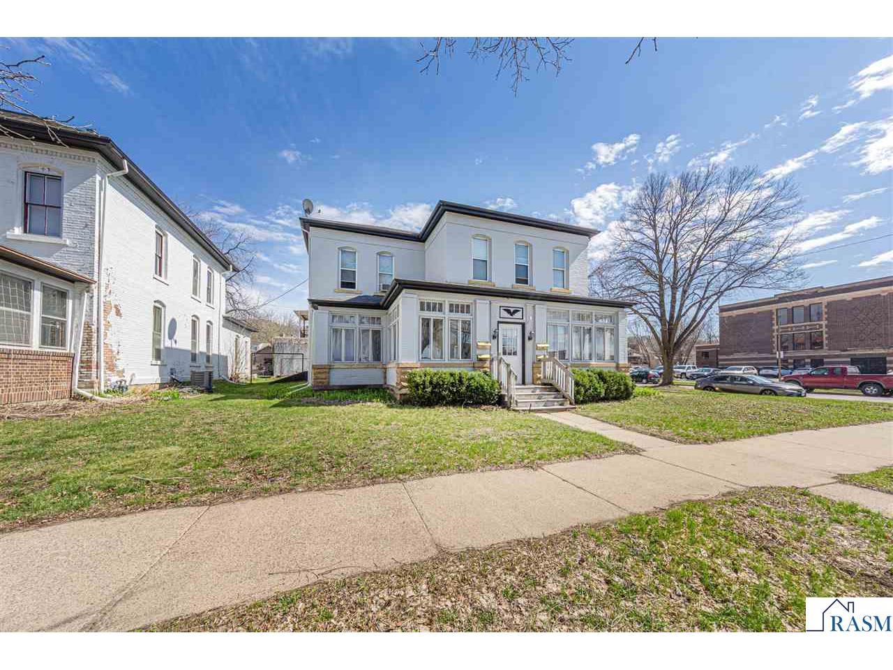 303 N Broad Street Mankato MN 56001 7039998 image1