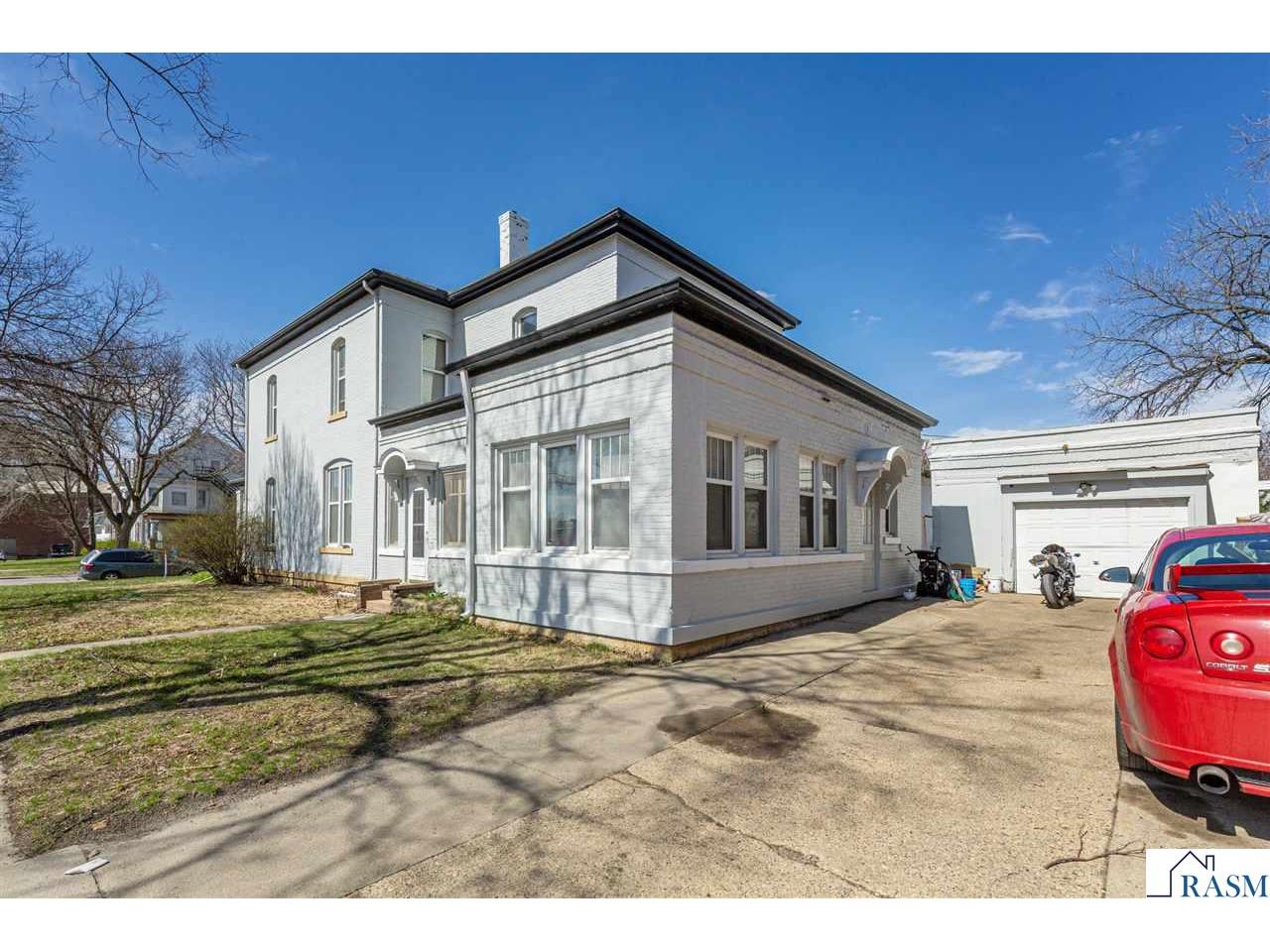 303 N Broad Street Mankato MN 56001 7039998 image3