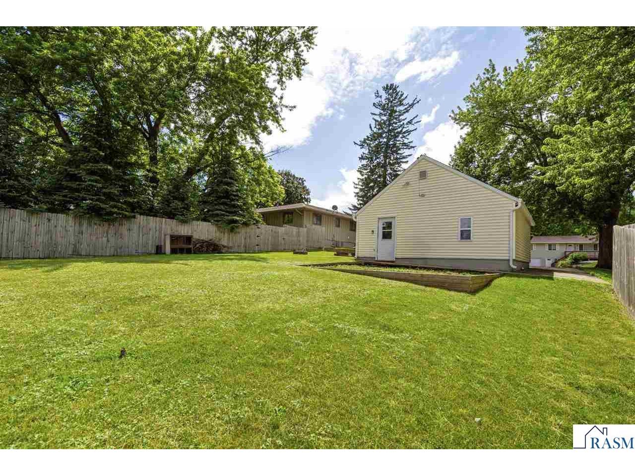 305 2nd Street Cleveland MN 56017 267040568 image22