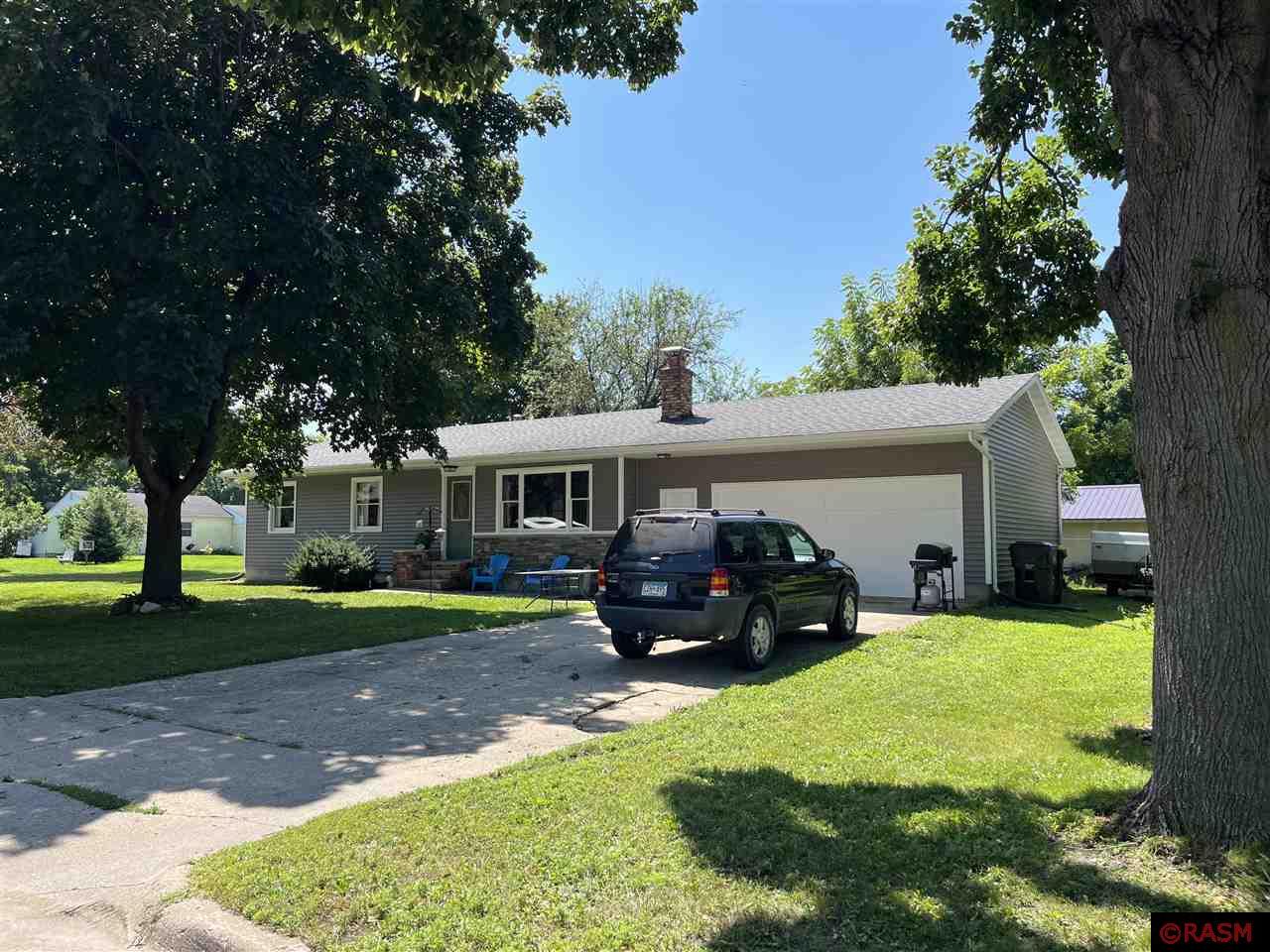 305 2nd Street North Saint James MN 56081 7035611 image1