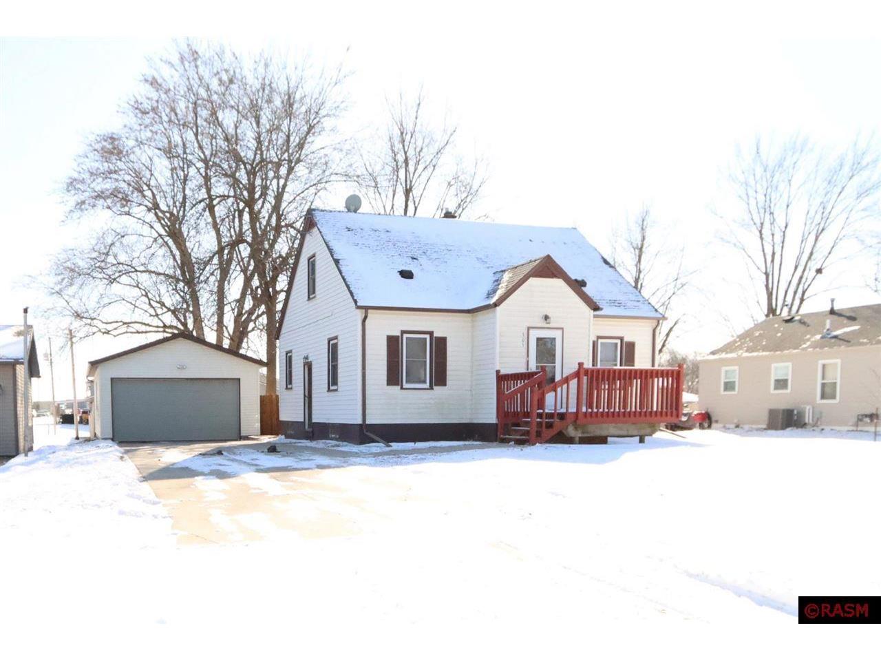 305 E Sharon Street Le Center MN 56057 7036775 image1