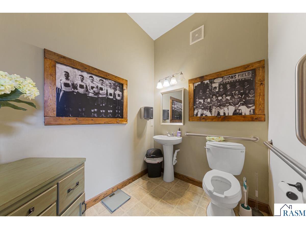 305 Main Street Henderson MN 56044 7038962 image8