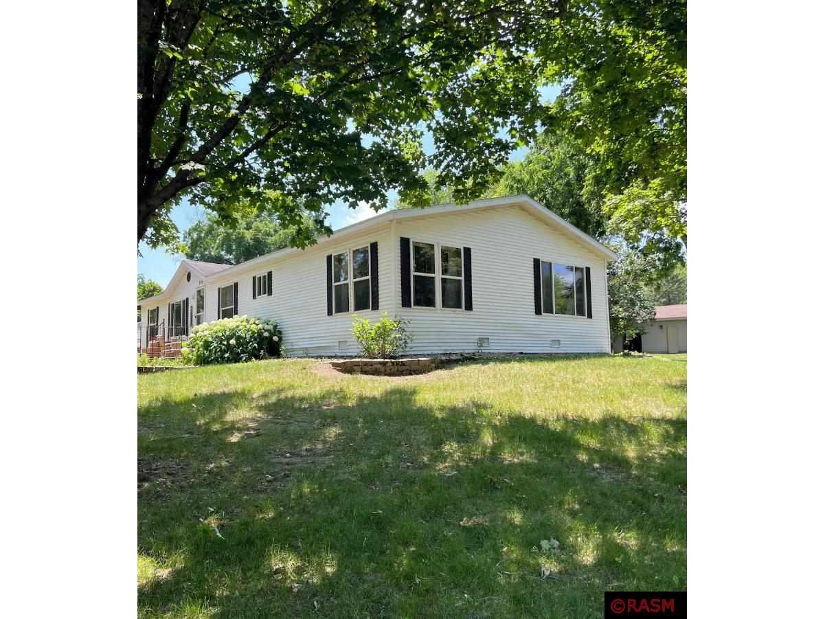 305 NW 4th Street, Elysian, MN, 56028 MLS 7033829 Edina Realty