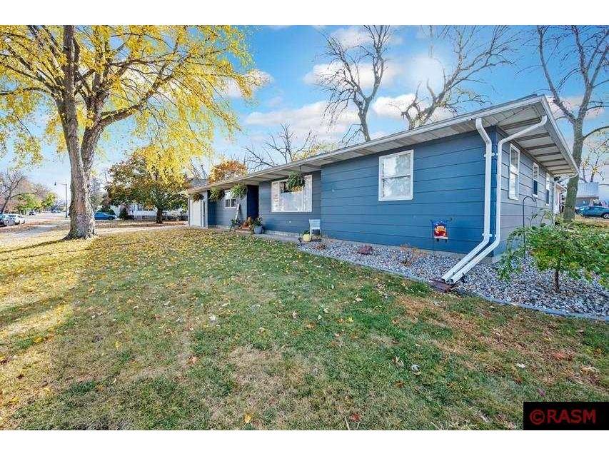 306 E 7th Street Blue Earth MN 56013 7036264 image1