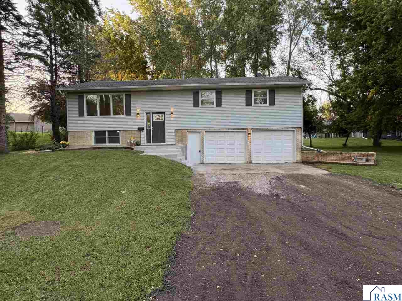 306 W North Street Janesville MN 56048 7040431 image1