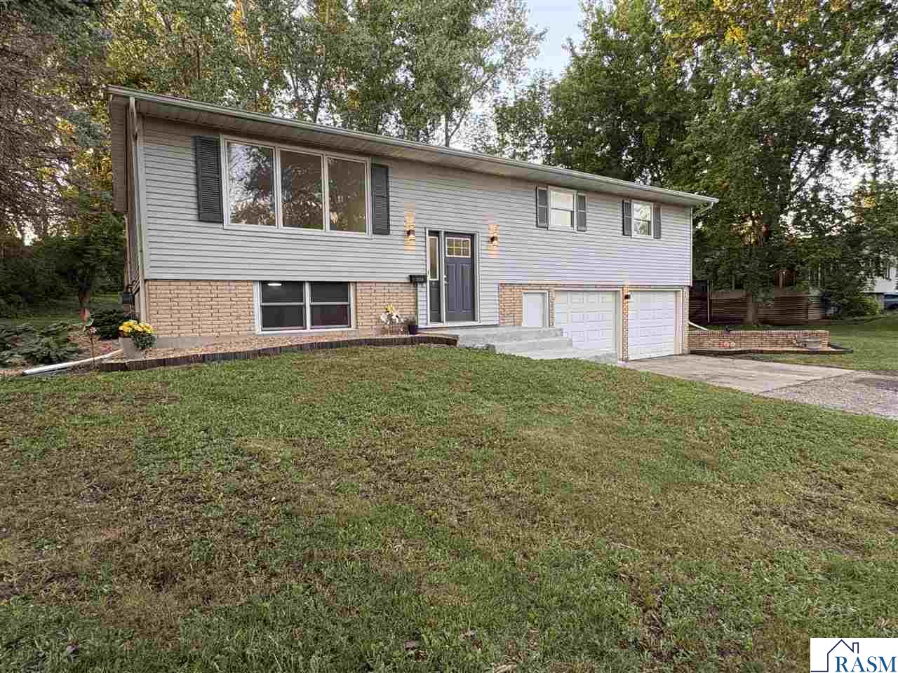 306 W North Street Janesville MN 56048 7040431 image2