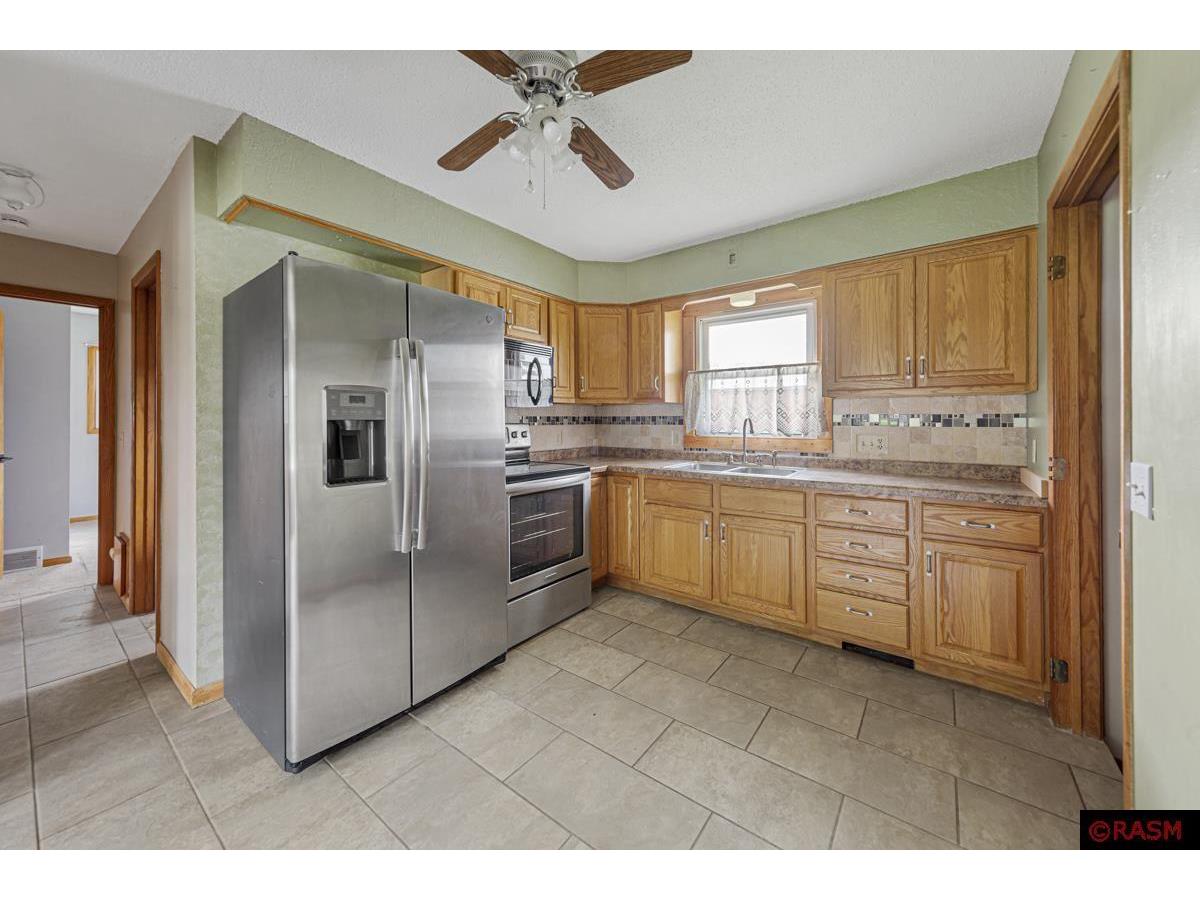 307 Dove Street Minnesota Lake MN 56068 7037805 image10