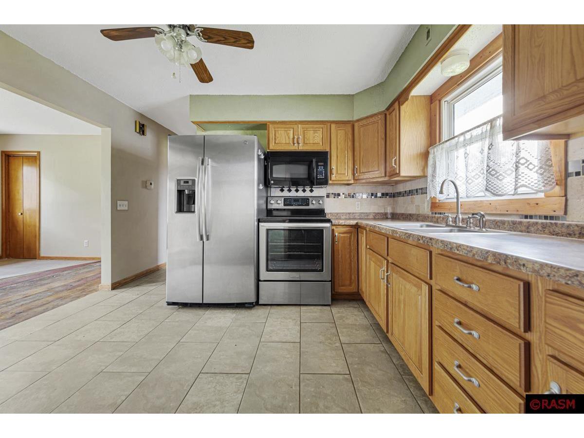 307 Dove Street Minnesota Lake MN 56068 7037805 image11