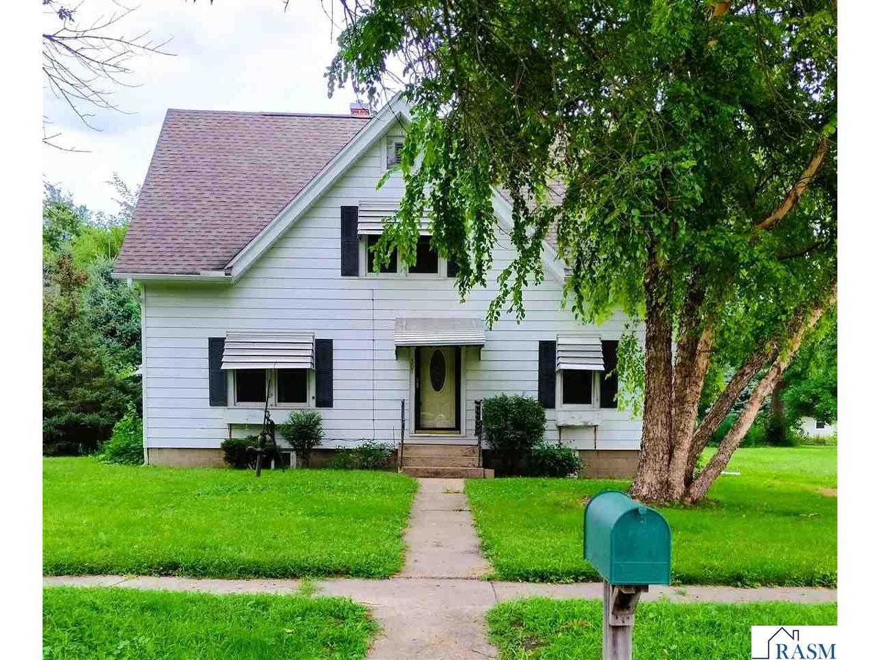 307 E Iowa Street Elmore MN 56027 7038125 image1