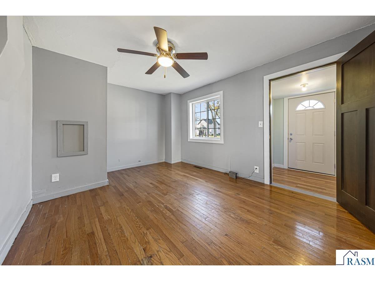 307 W 4th Street Winthrop MN 55396 7038817 image11