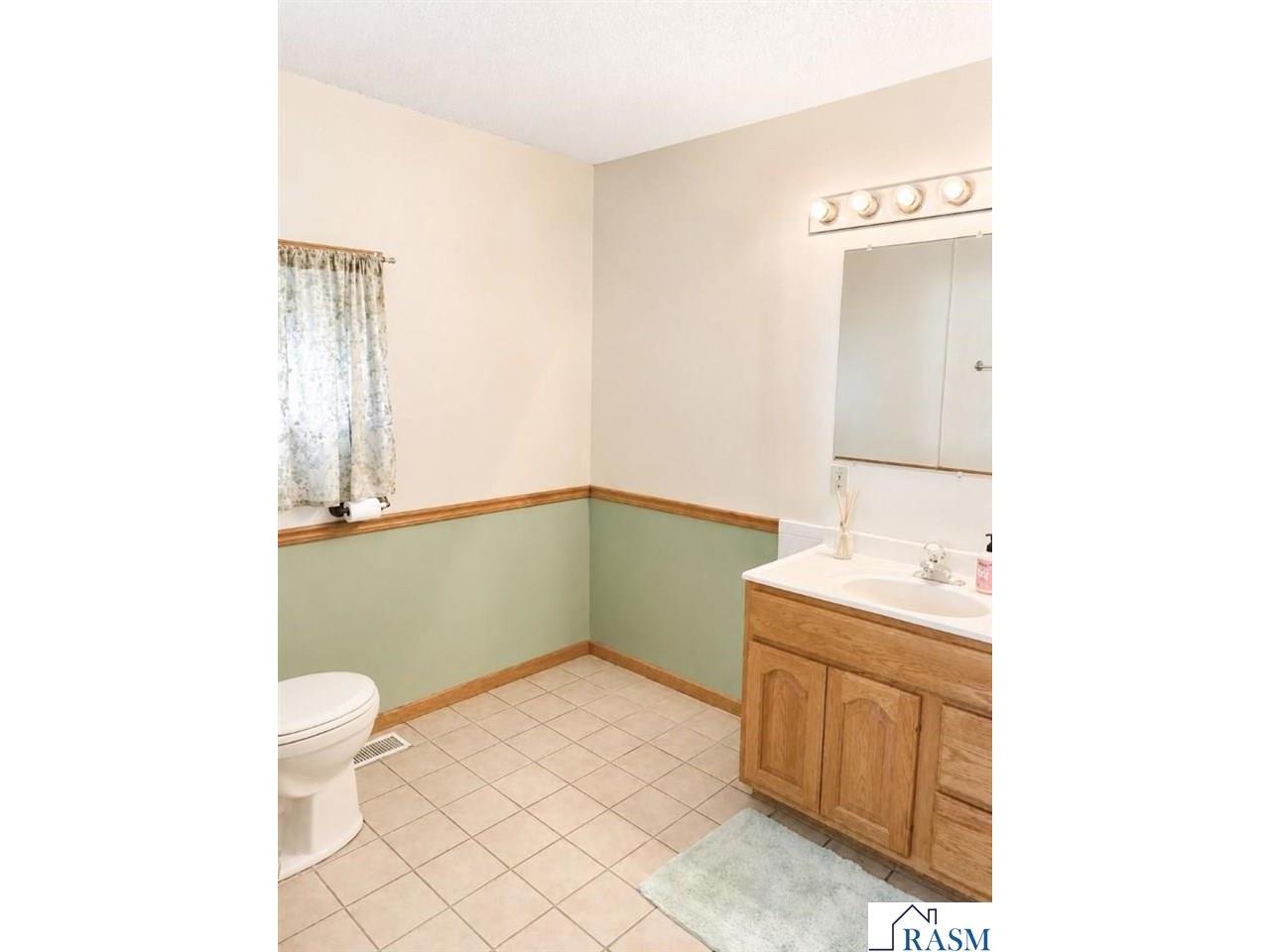 307 Washington Avenue Hanska MN 56041 267040924 image22