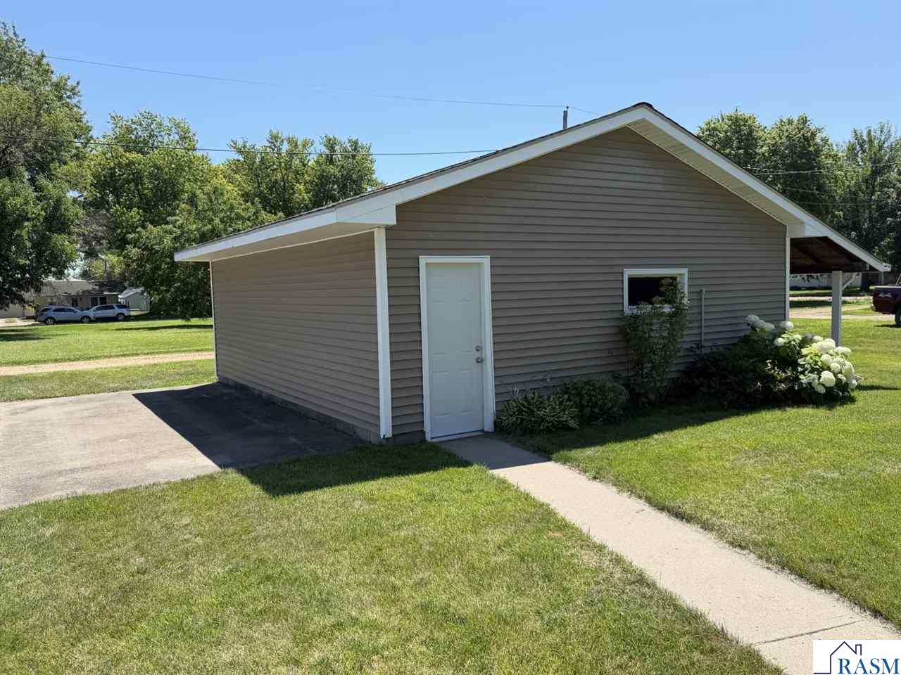 307 Washington Avenue Hanska MN 56041 267040924 image36