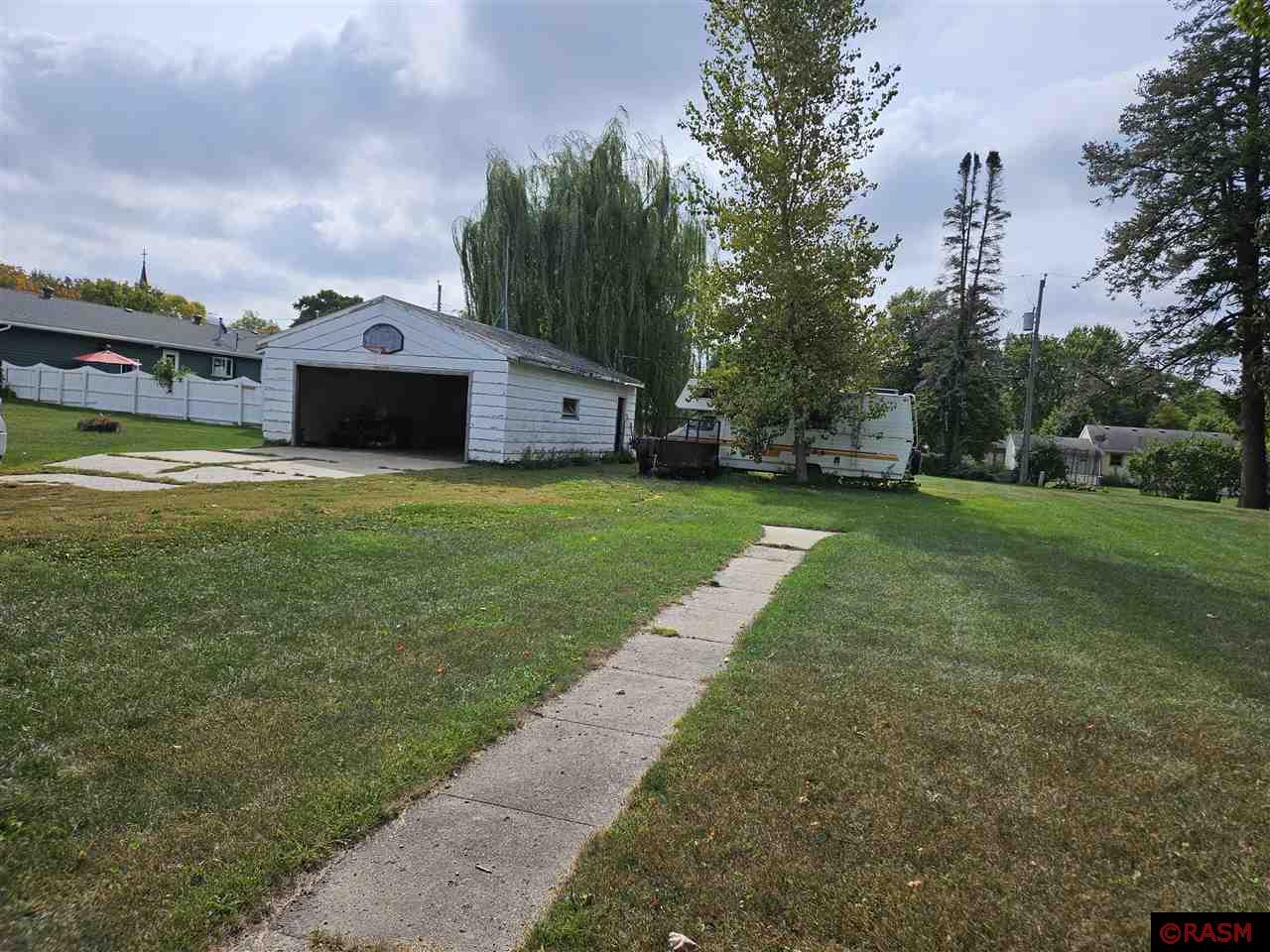 310 2nd ST NW New Richland MN 56072 7033392 image1