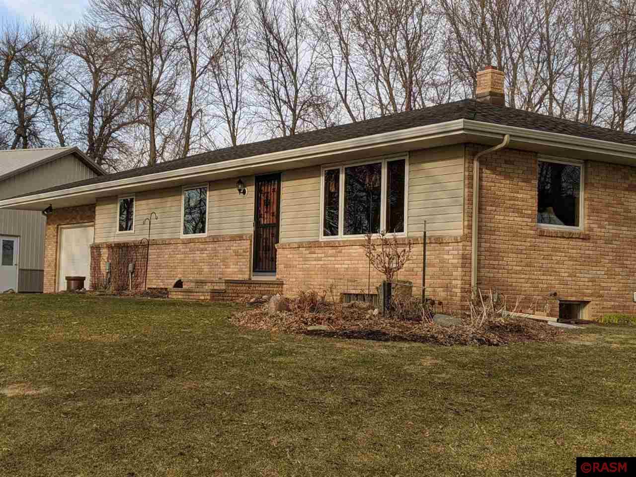 31077 601st Avenue Winthrop MN 55396 7033604 image1