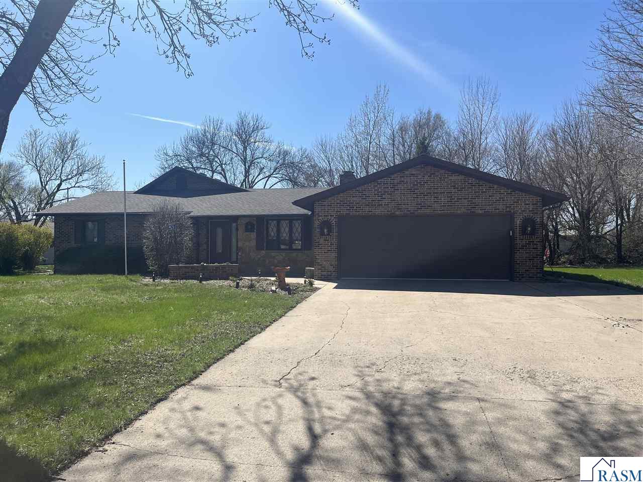 311 1st Street North Saint James MN 56081 7040045 image1
