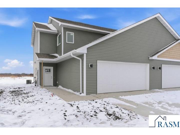 3117 & 3119 Noble Drive Mankato MN 56003 7038834 image1