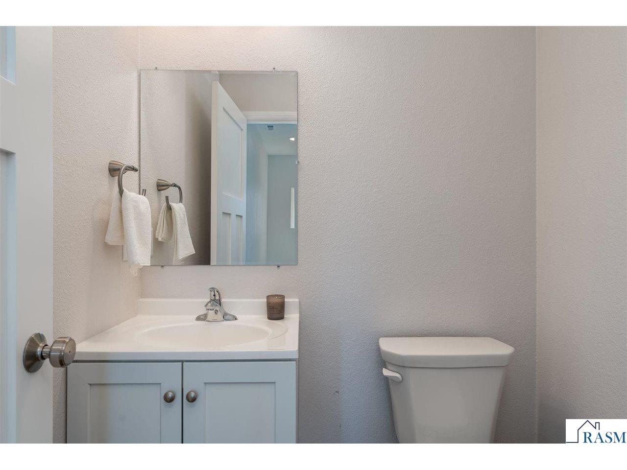 3117 & 3119 Noble Drive Mankato MN 56003 7038834 image16