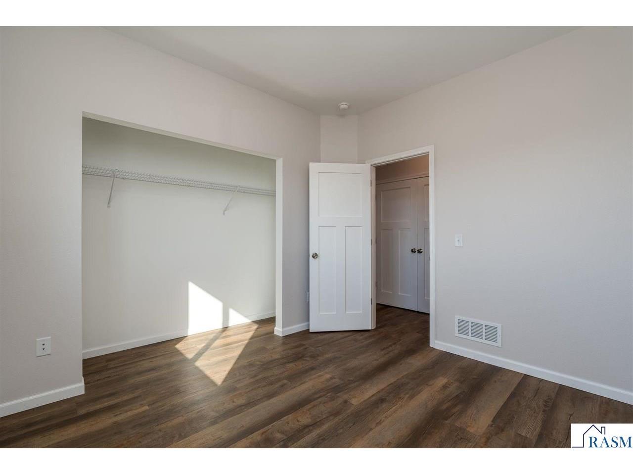 3117 & 3119 Noble Drive Mankato MN 56003 7038834 image25