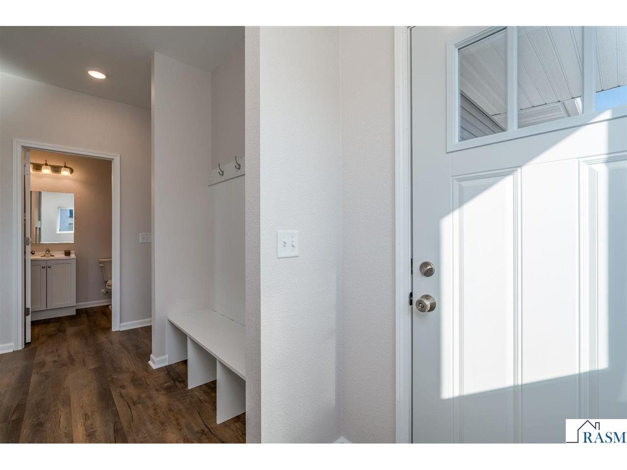 3117 & 3119 Noble Drive Mankato MN 56003 7038834 image4