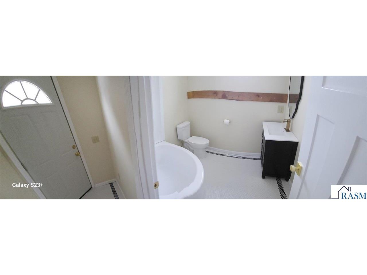 312 2nd Ave SE Waseca MN 56093 7039191 image4