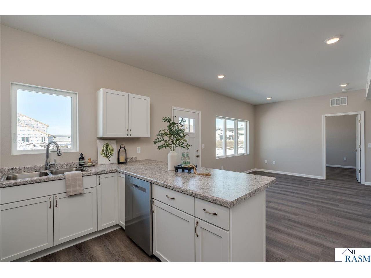 3120 & 3122 Noble Drive Mankato MN 56001 7039425 image12