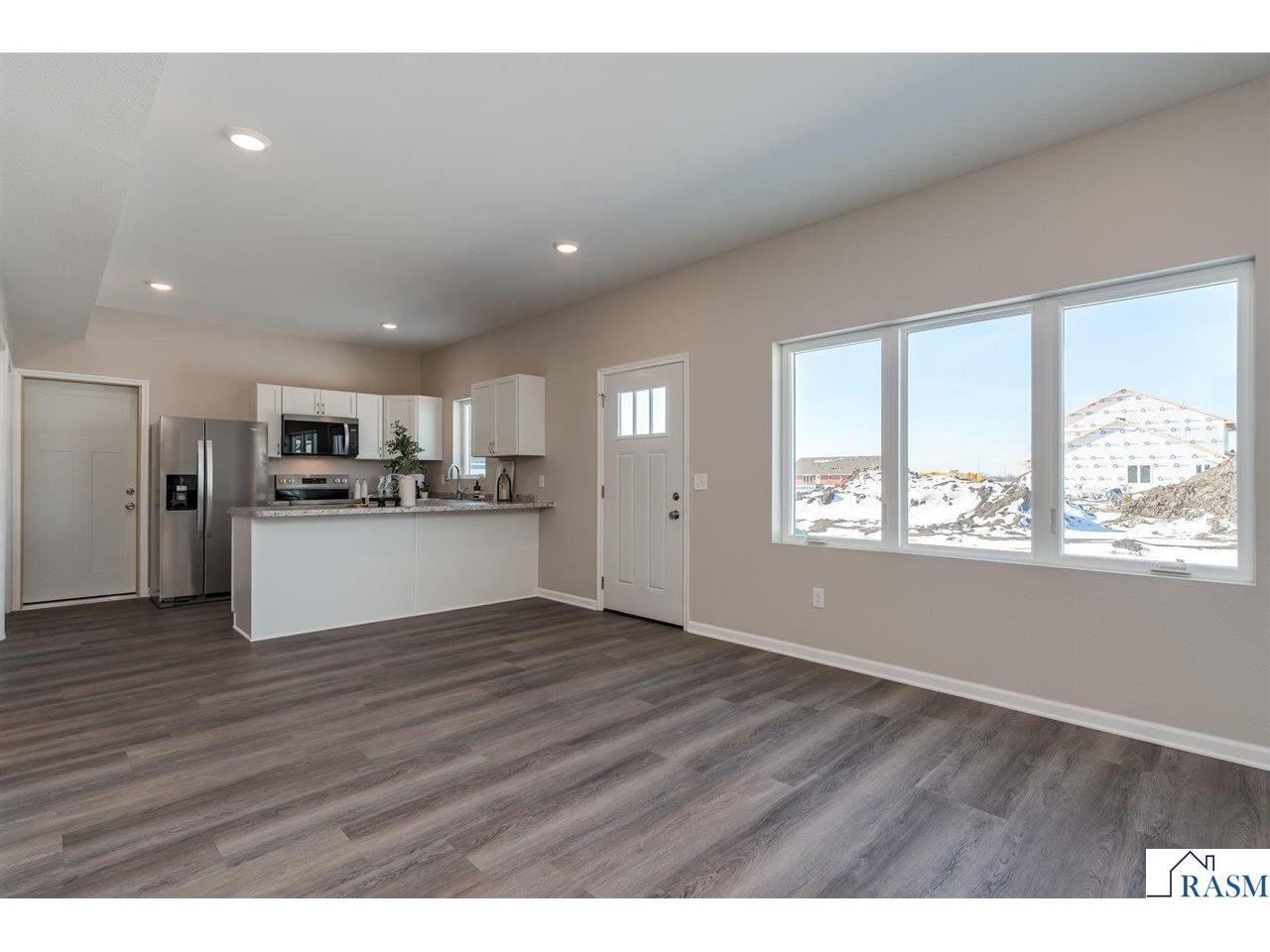 3120 & 3122 Noble Drive Mankato MN 56001 7039425 image5