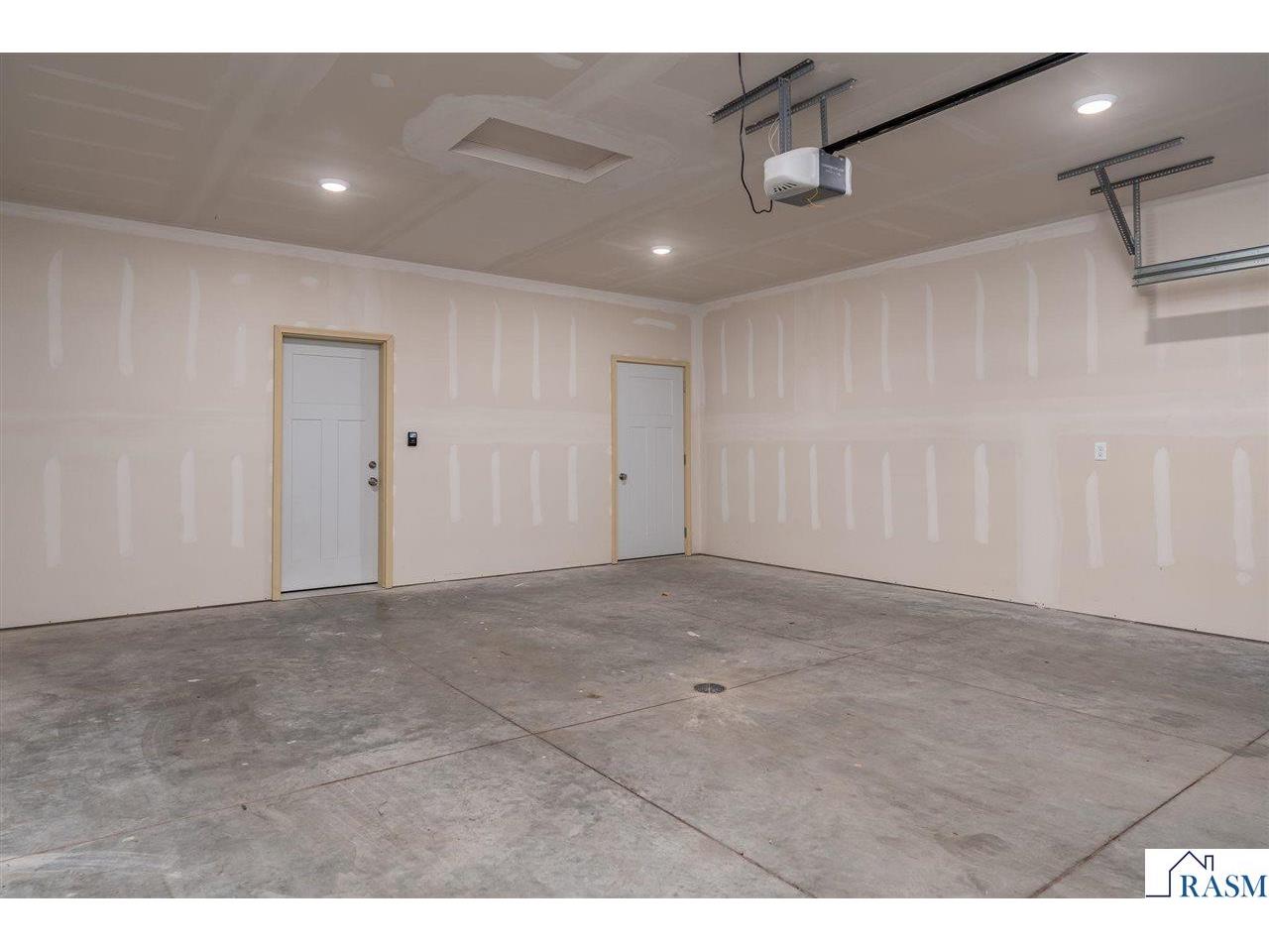 3129 & 3131 Noble Drive Mankato MN 56003 7039384 image29