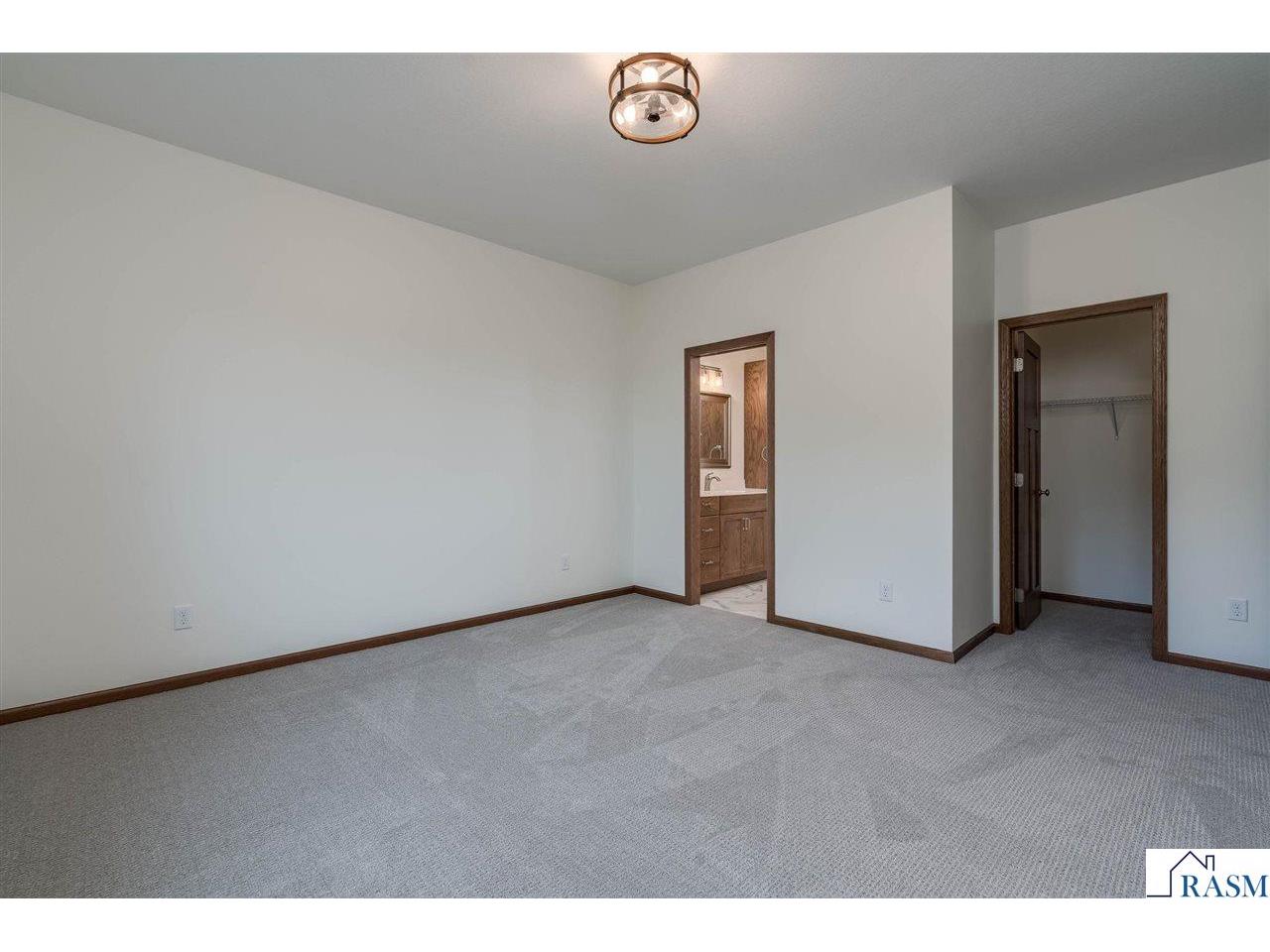 313 Falcon Run Eagle Lake MN 56025 267040520 image18
