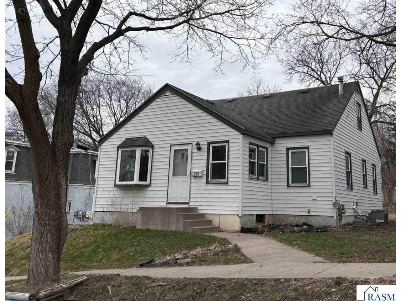 315 Byron Street Mankato MN 56001 7040024 image1