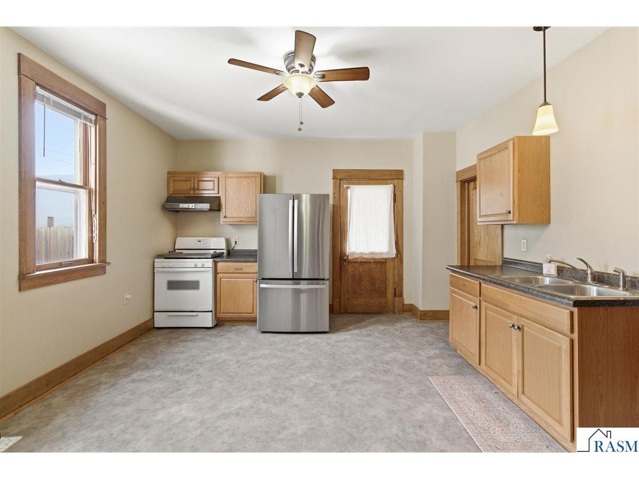 315 N Broad Street Mankato MN 56001 267040655 image10