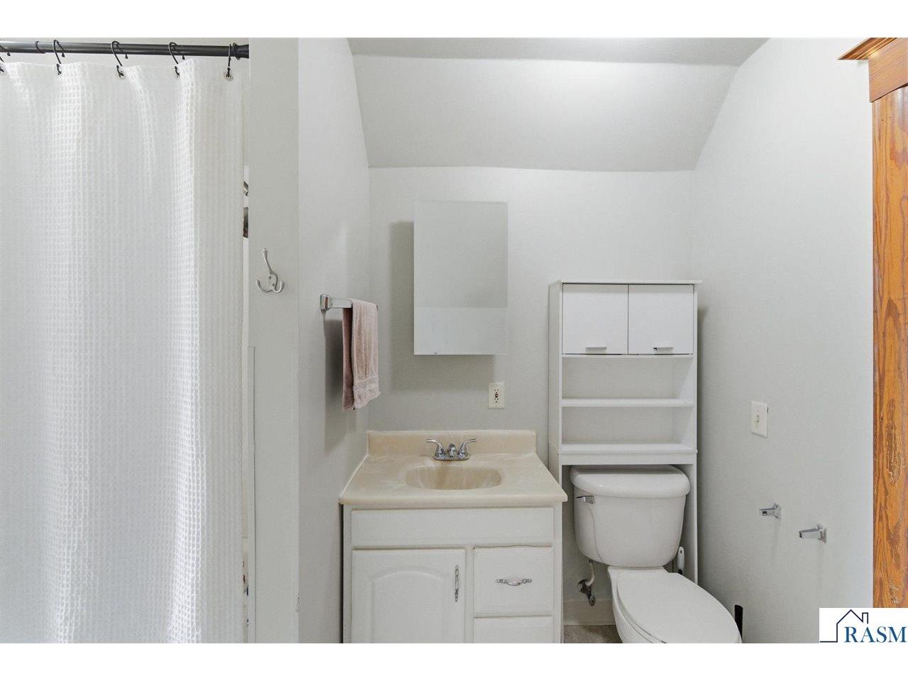 315 N Broad Street Mankato MN 56001 267040655 image15
