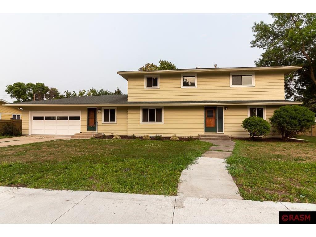 315 N Park Avenue, Le Center, MN, 56057 MLS 7027750 Edina Realty