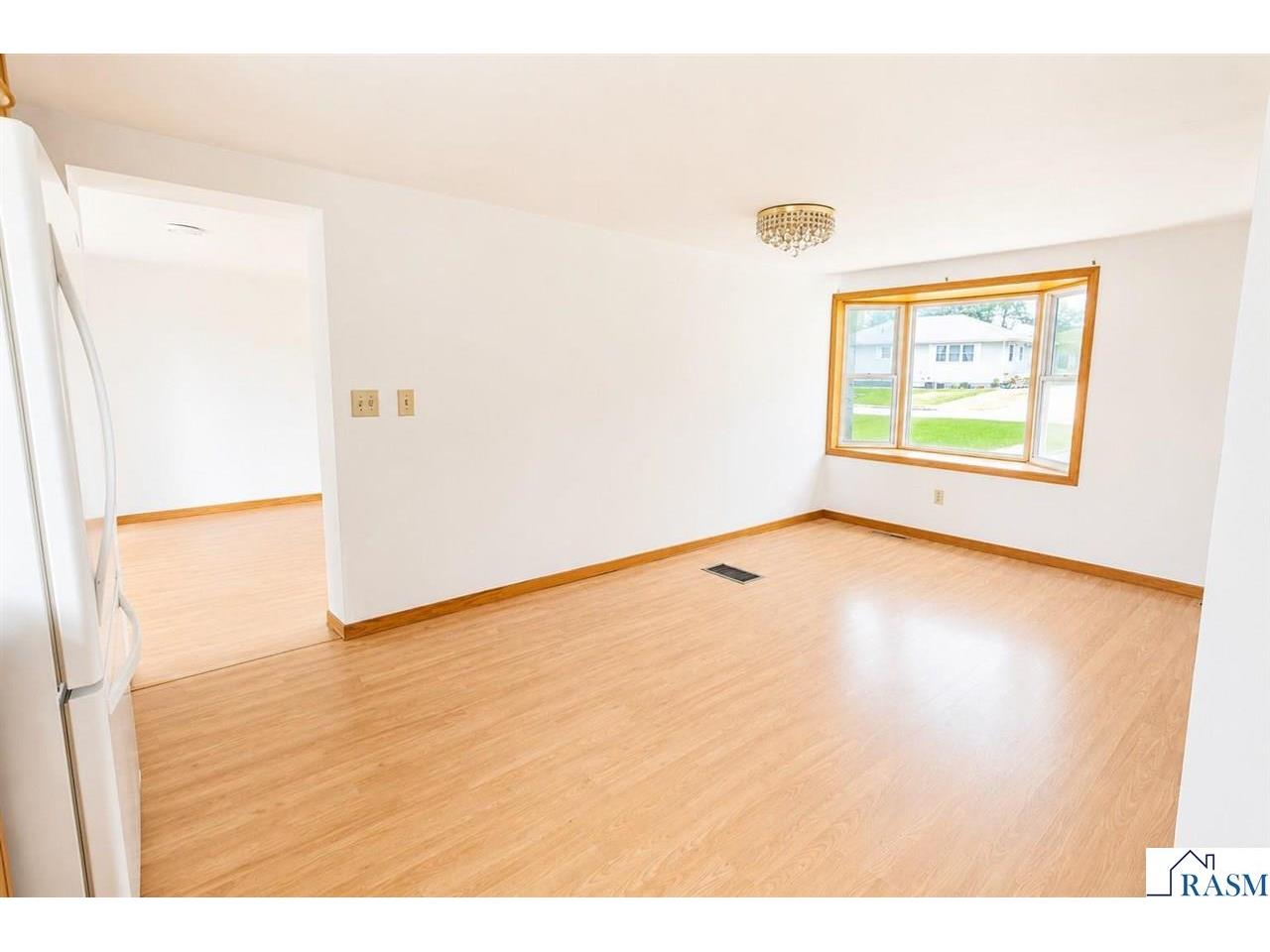 315 NE Buck Avenue Madelia MN 56062 267040693 image11