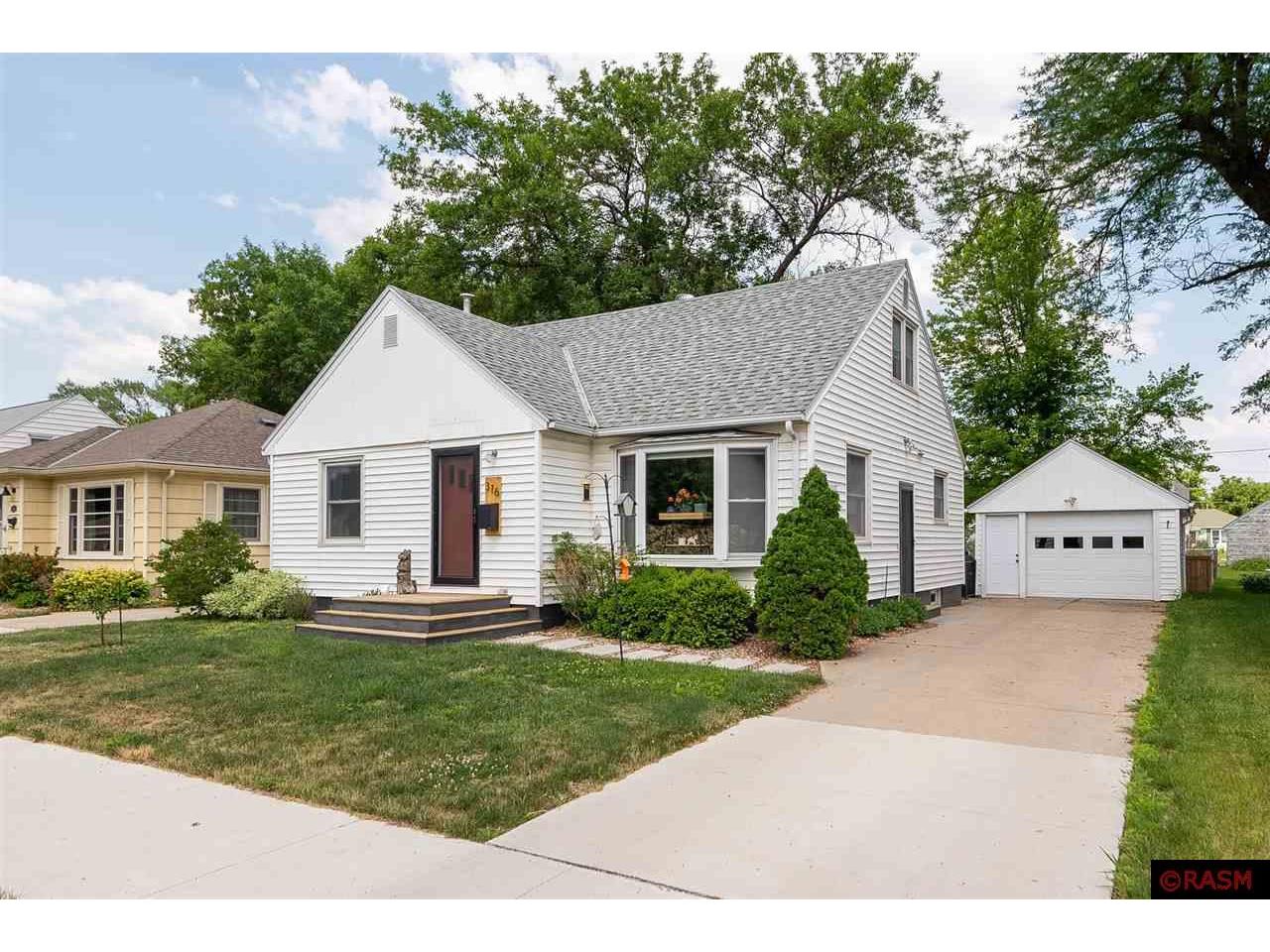 316 Harrison Avenue North Mankato MN 56003 7032613 image1
