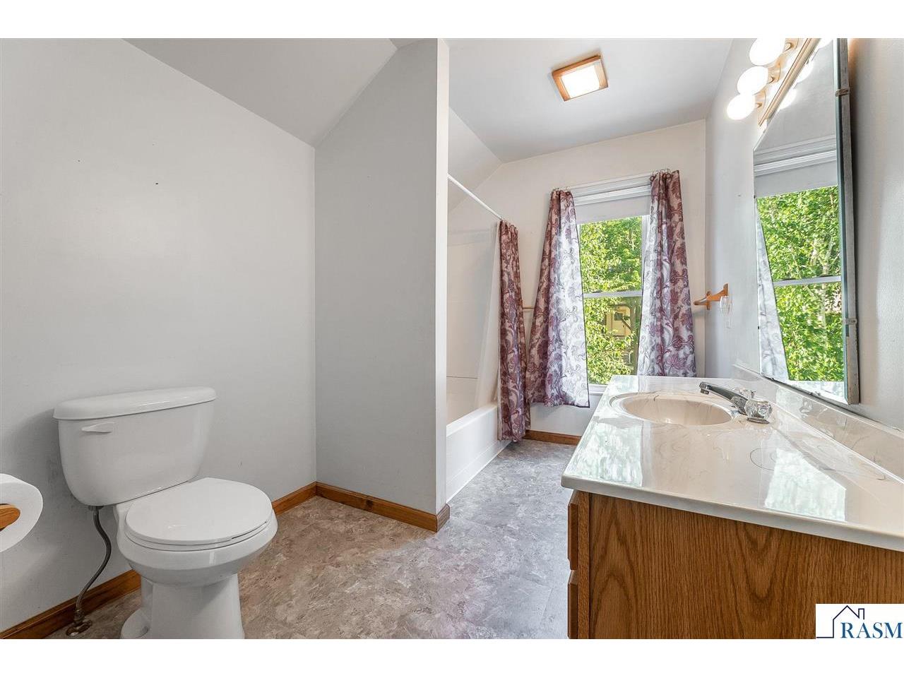 318 E Pleasant Street Mankato MN 56001 7040430 image34
