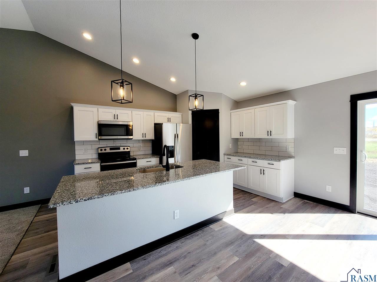 320 Falcon Run Eagle Lake MN 56024 7039136 image3