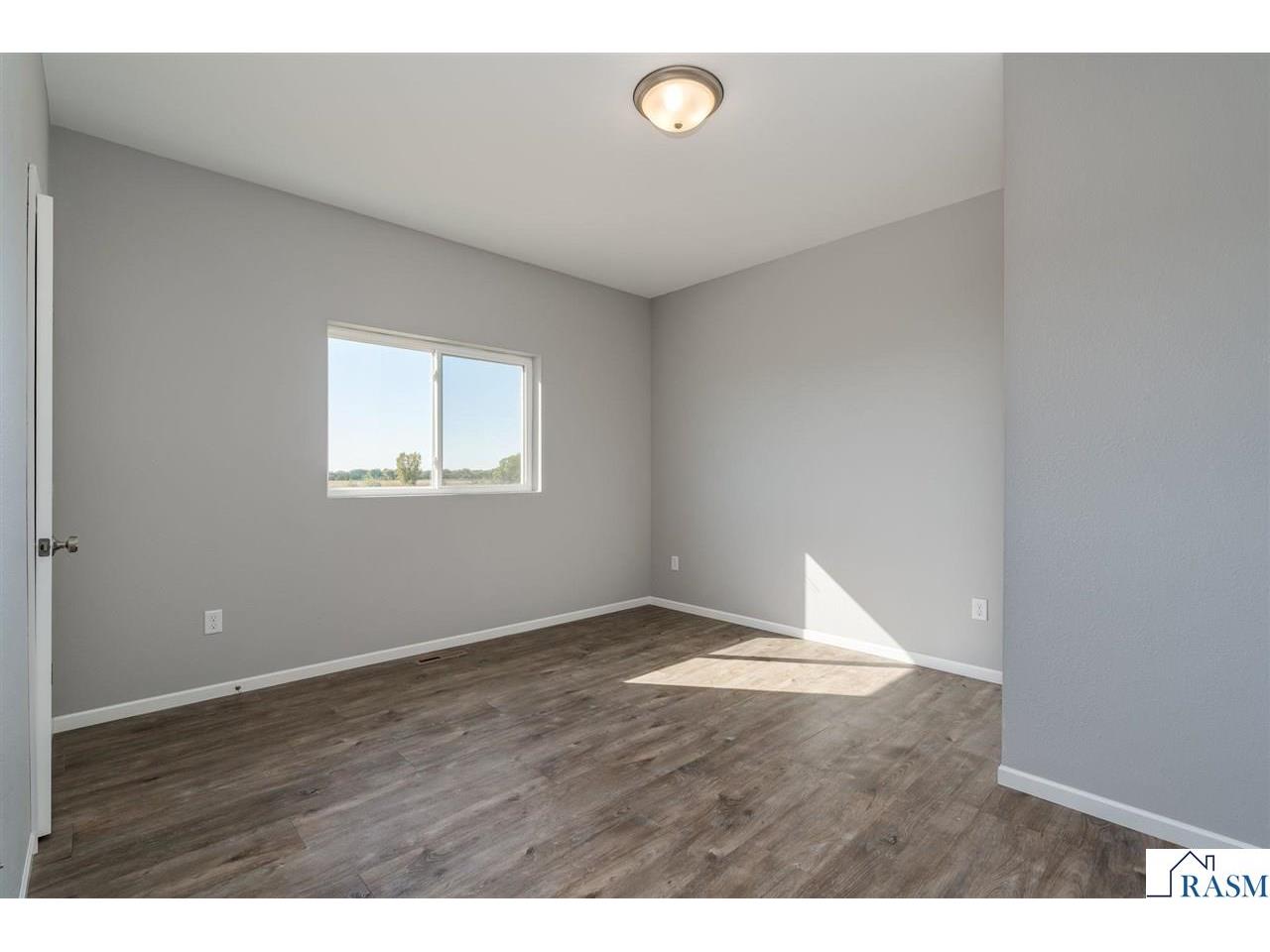 3201 & 3203 Noble Drive Mankato MN 56003 7039385 image23