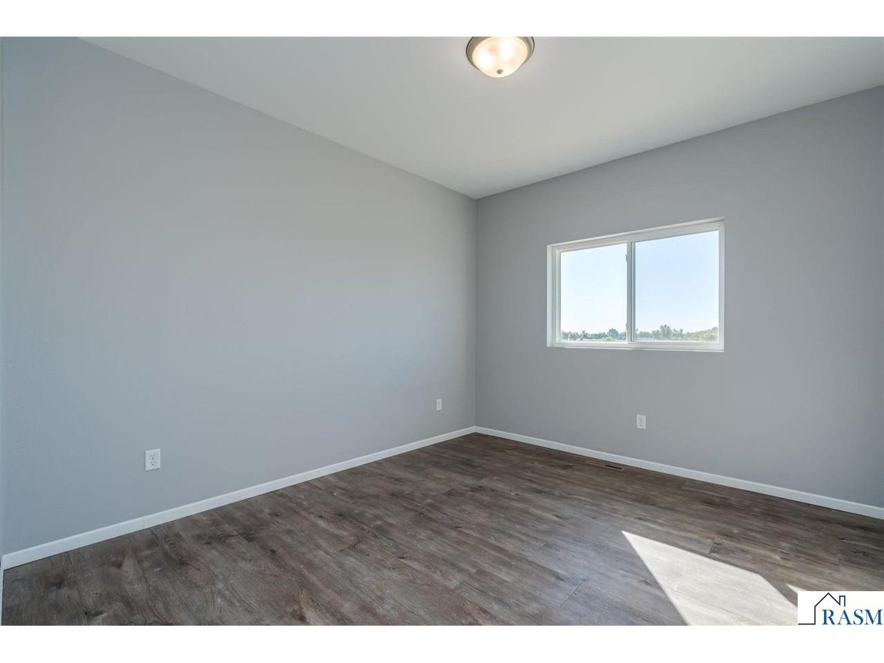 3201 & 3203 Noble Drive Mankato MN 56003 7039385 image25