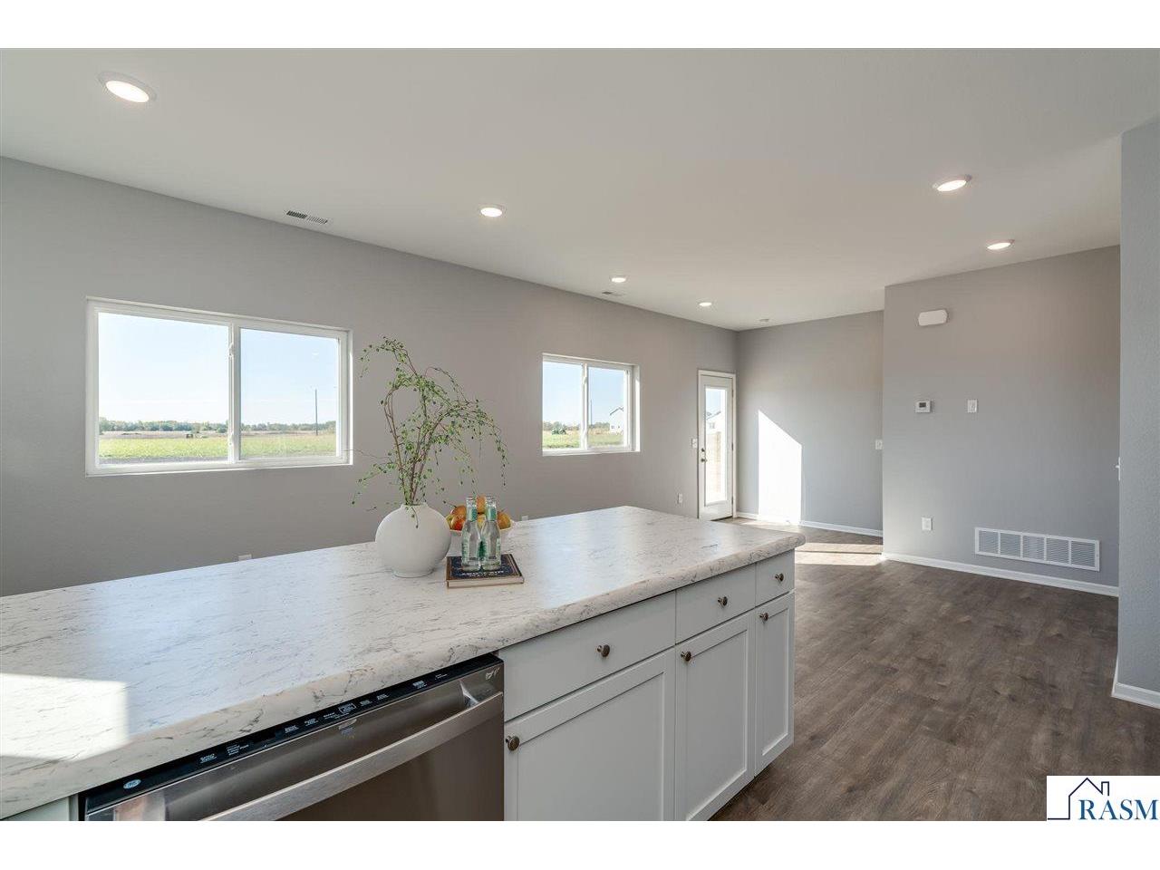 3201 & 3203 Noble Drive Mankato MN 56003 7039385 image9