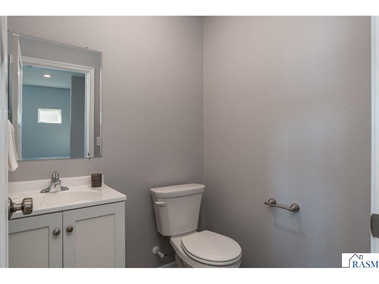 3203 Noble Drive Mankato MN 56001 7038831 image5