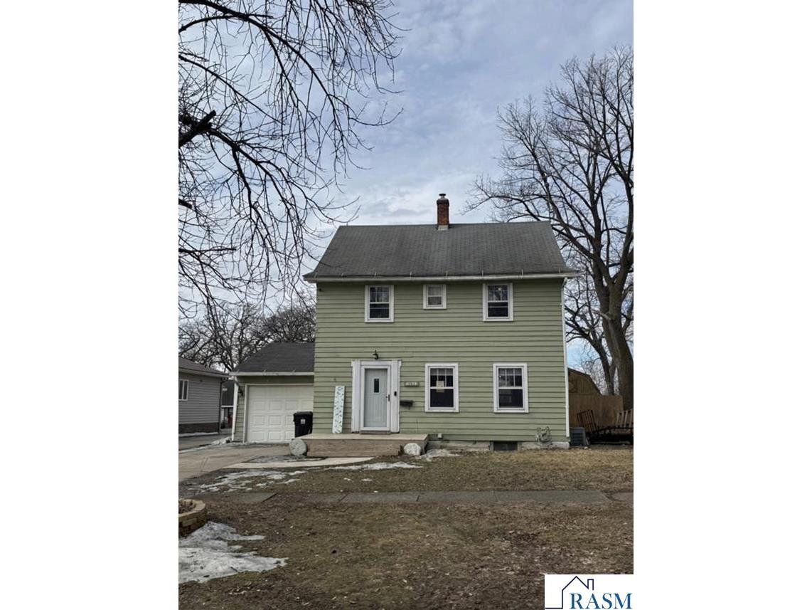321 N Holland Blue Earth MN 56013 7039346 image1
