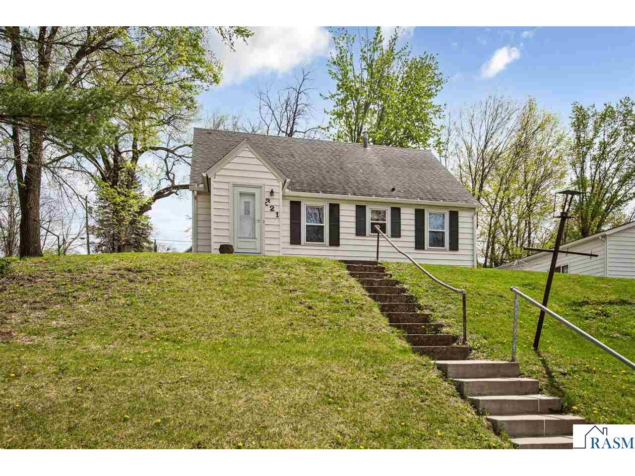 321 S 3rd Street Le Sueur MN 56058 7040223 image1