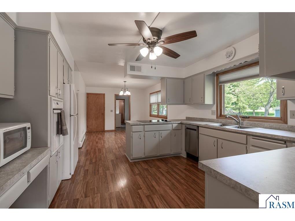 322 E Blue Earth Street Lake Crystal MN 56055 7040388 image13