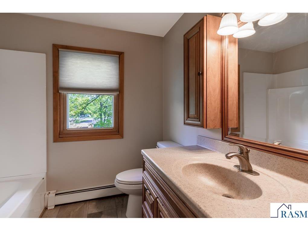322 E Blue Earth Street Lake Crystal MN 56055 7040388 image37