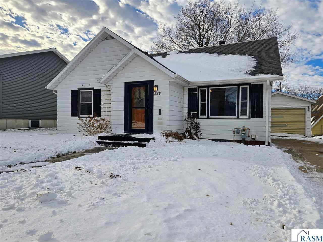 324 NW 2nd Avenue Sleepy Eye MN 56085 7039204 image1