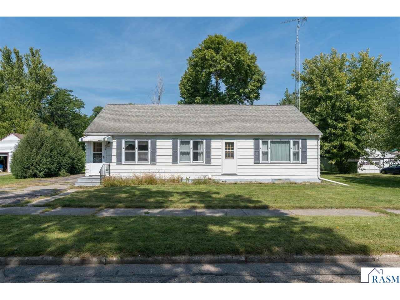 324 W North Street Amboy MN 56010 7038564 image1