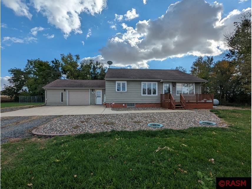 32426 85th Street Blue Earth MN 56013 7033676 image1