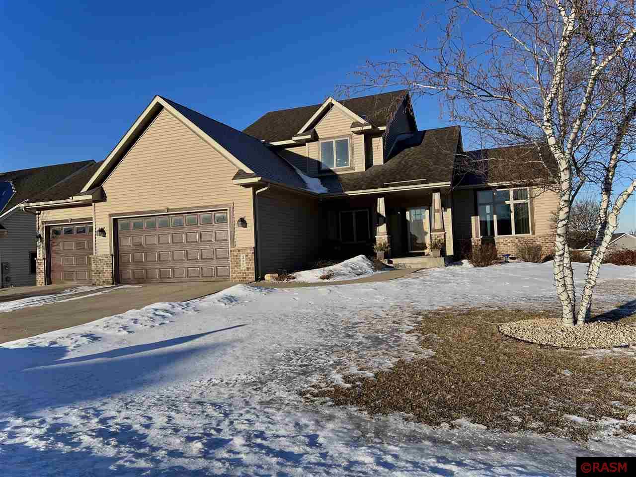 325 Cedar Trail Drive, Le Sueur, MN, 56058 MLS 7029175 Edina Realty